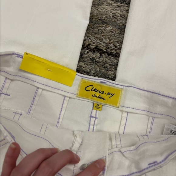 Circus By Sam Edelman Super High Rise Flare Jeans In White Sz 27 NWT | Flared - - Picture 4 of 13